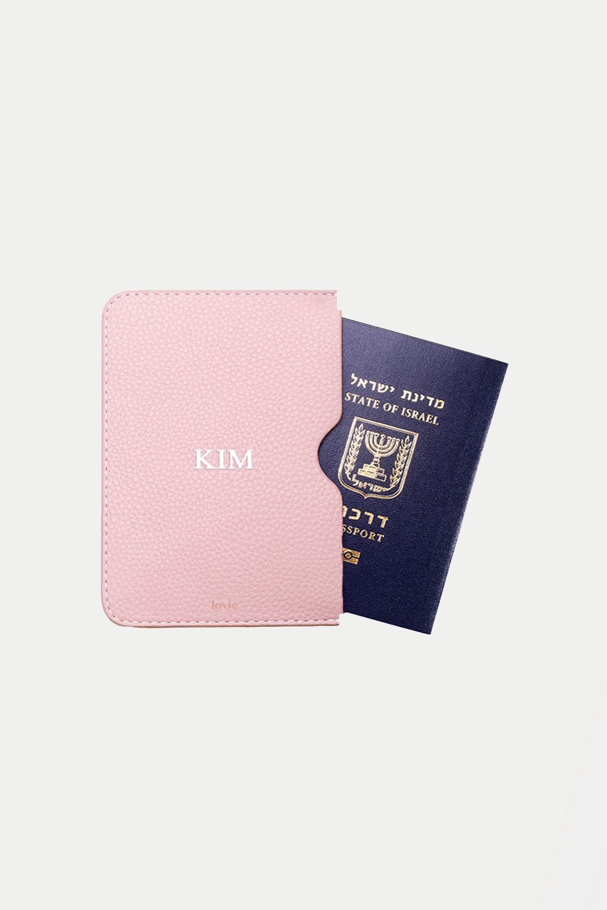 מארז מתנה: כיסוי שרוול לדרכון + תג מזוודה + תיק רחצה