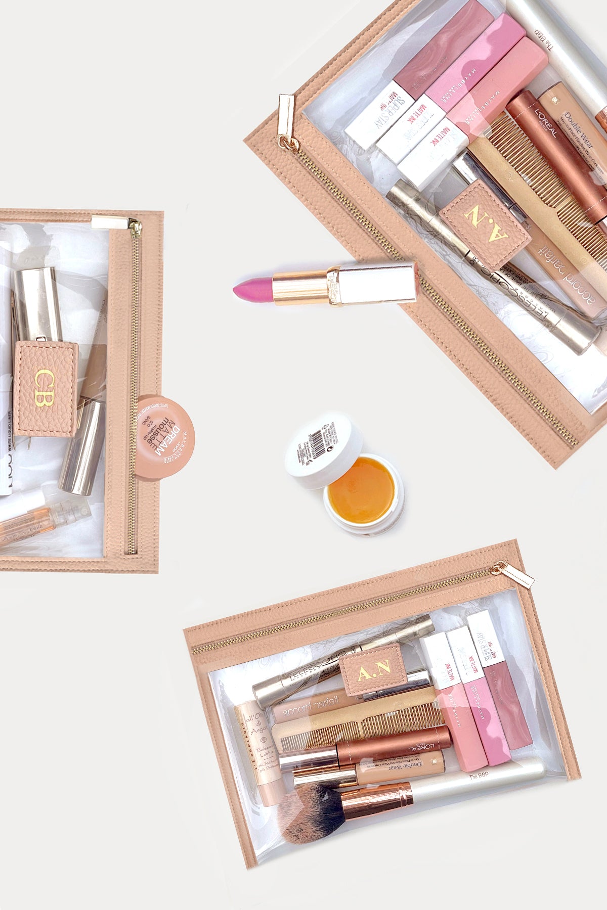 מארז מתנה: כיסוי לדרכון + תג מזוודה + 2 תיקי איפור/רחצה (רגיל+קטן)