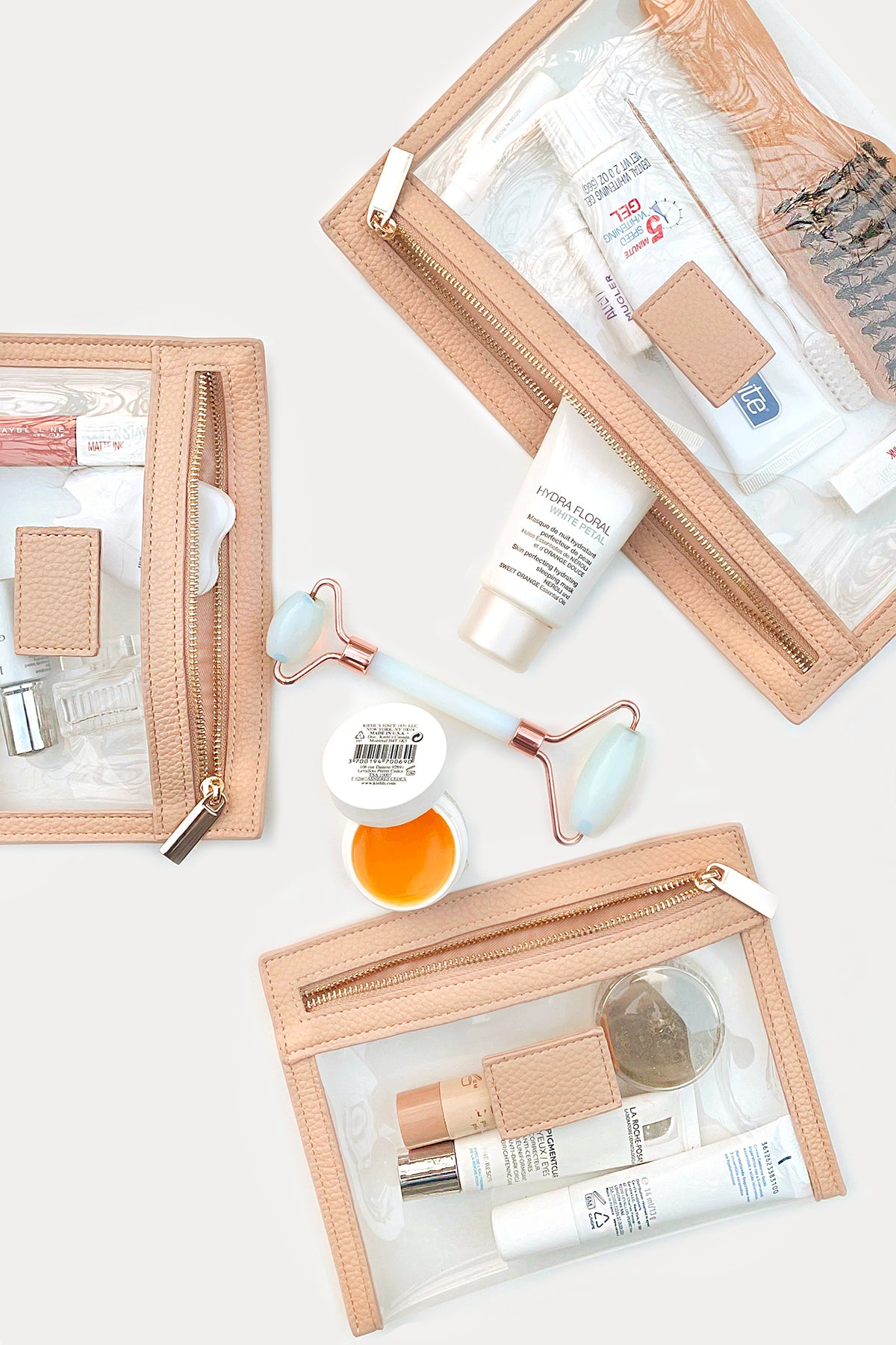 נרתיק לדרכונים