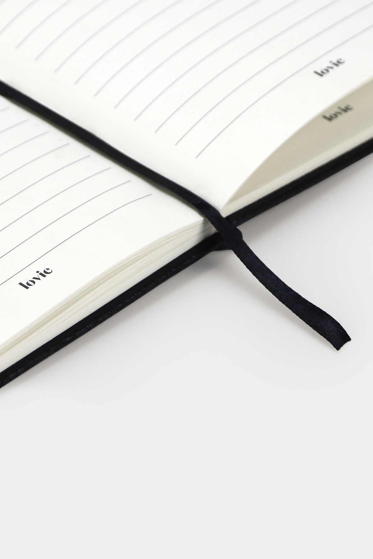 מארז מתנה: מחברת + מחזיק מפתחות + ארנק כרטיסים