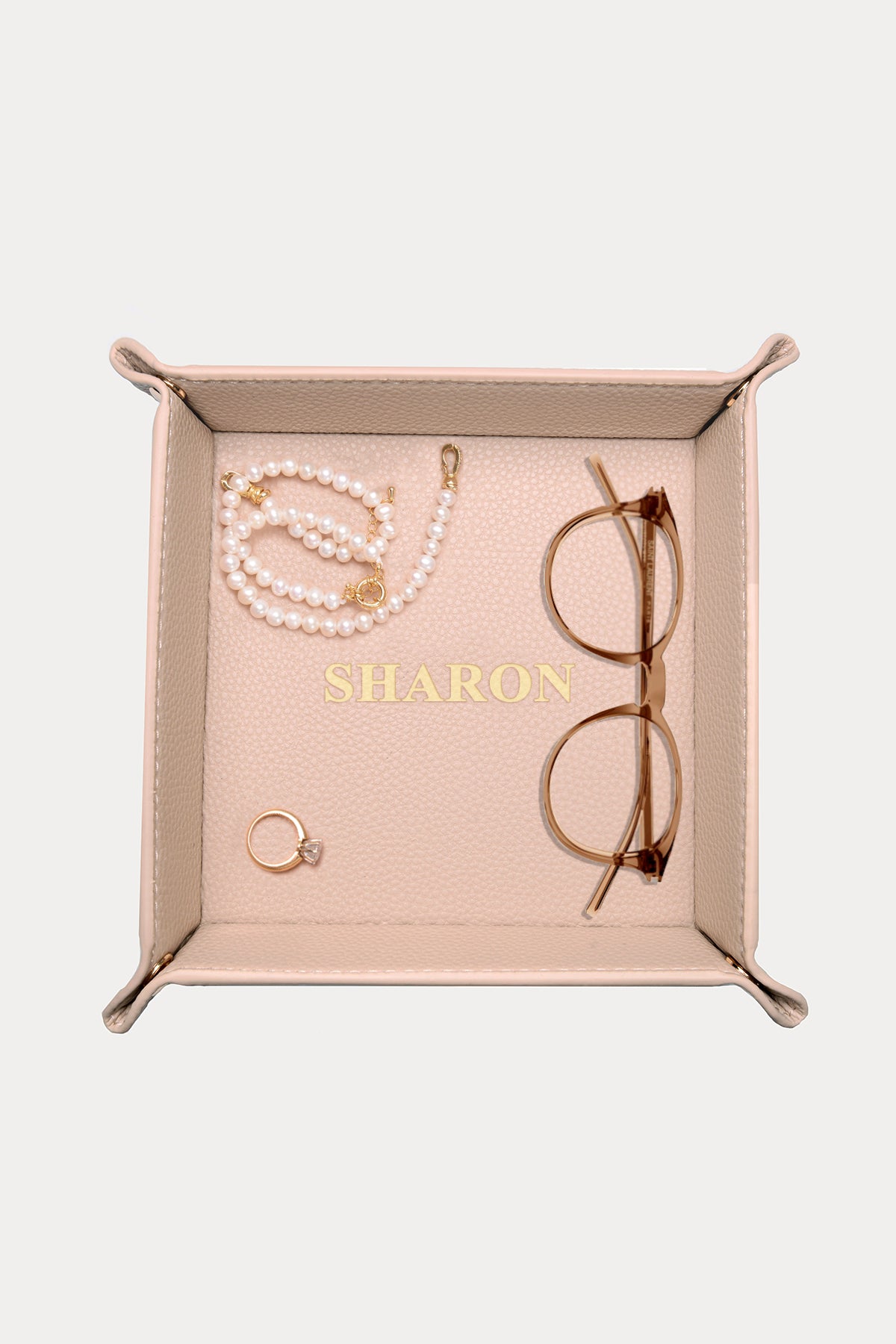 מארז מתנה: קופסת טישו + זוג מגשים