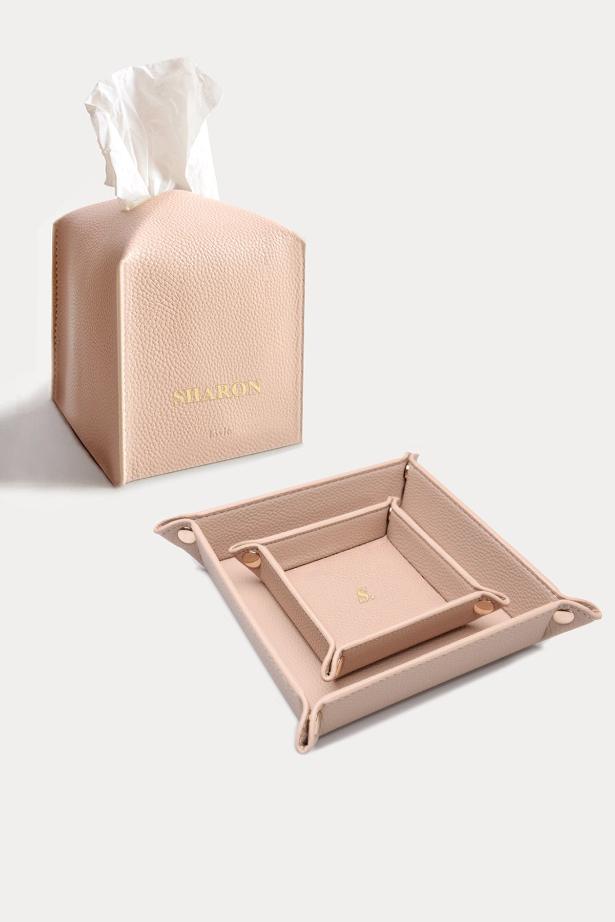 מארז מתנה: קופסת טישו + זוג מגשים