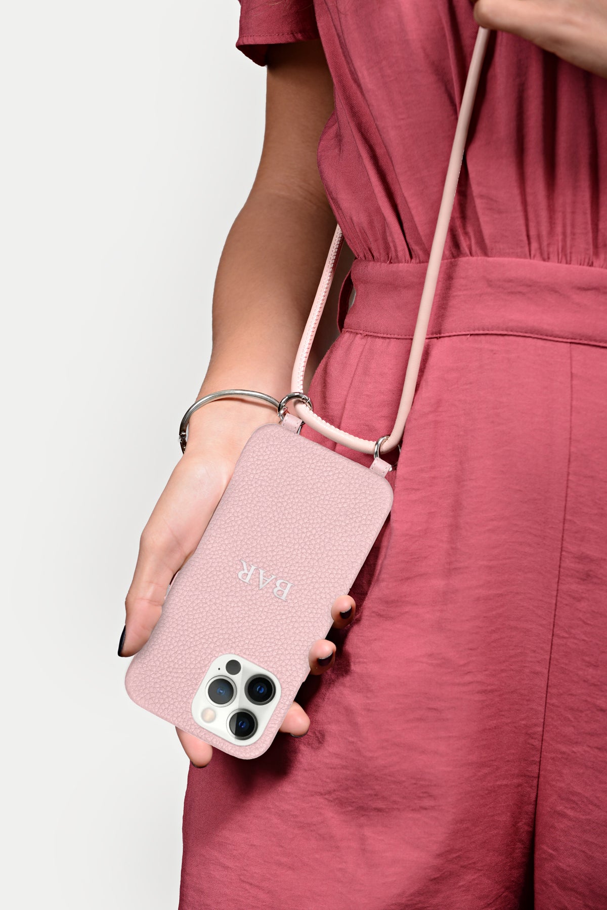 כיסוי עור ורוד + שרשרת ורודה אמיליה