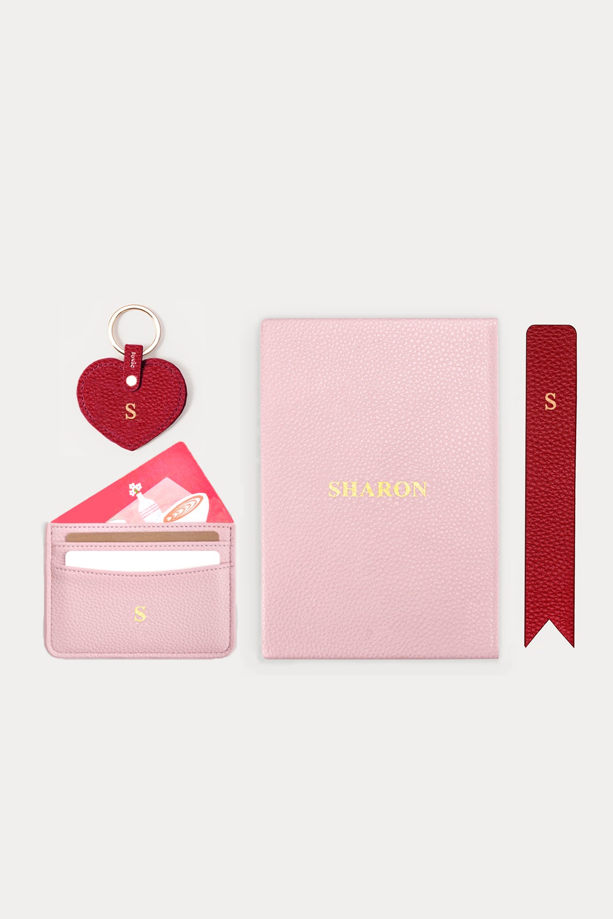 מארז יום האהבה: מחברת + סימניה + ארנק כרטיסים + מחזיק מפתחות