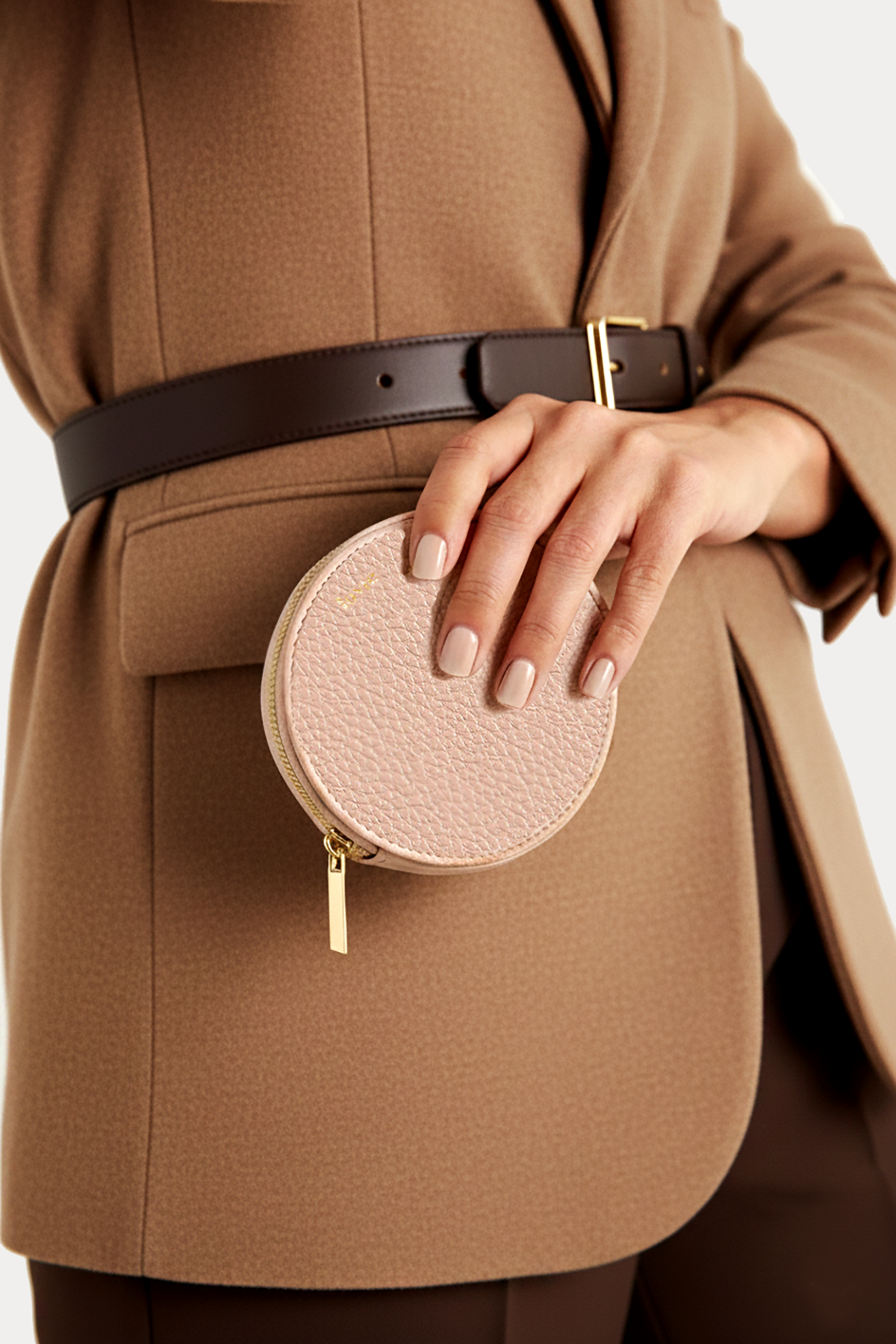 ארנק עגול לכרטיסי אשראי ומטבעות