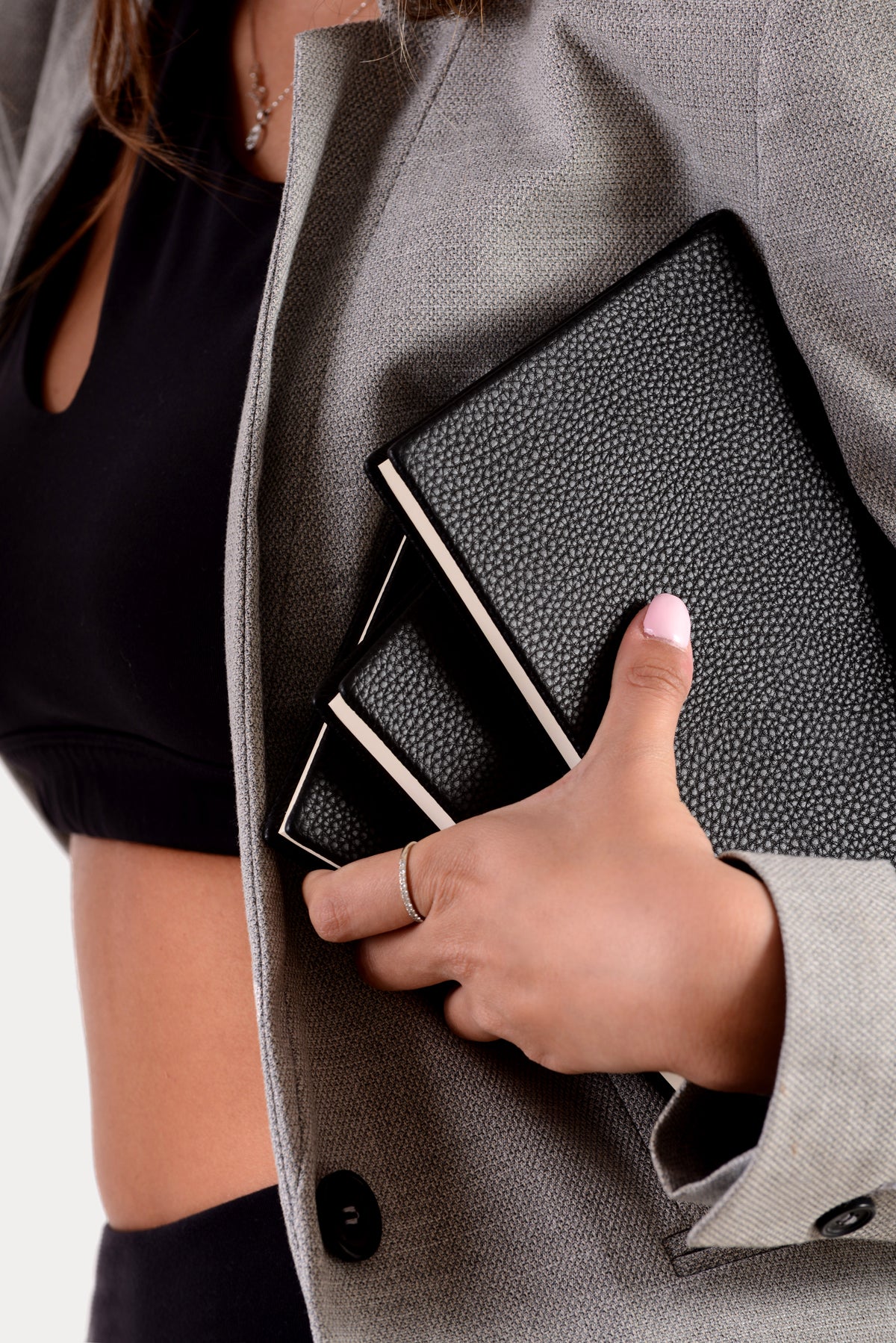 מארז מתנה למורה: מחברת + מחזיק מפתחות + ארנק כרטיסים