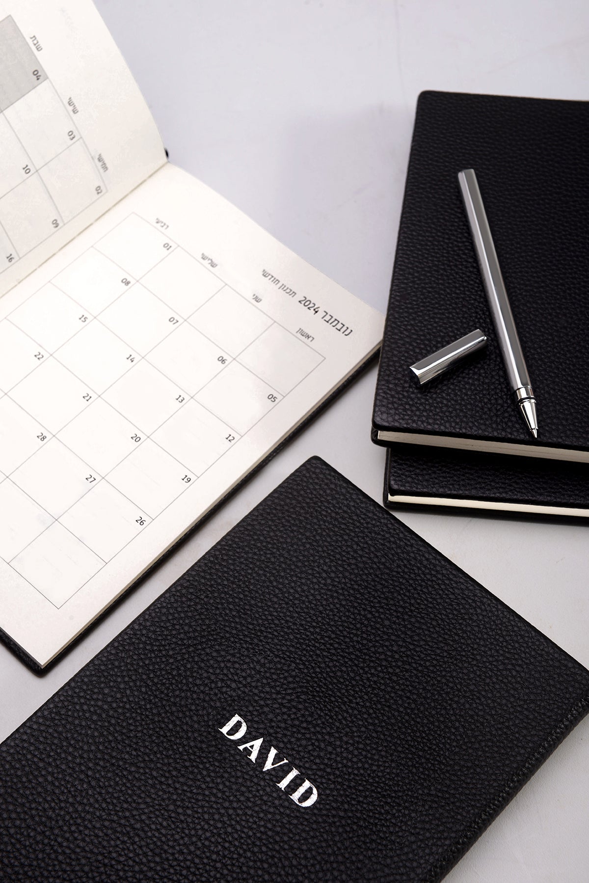 מארז מתנה: יומן שנתי + פד לעכבר