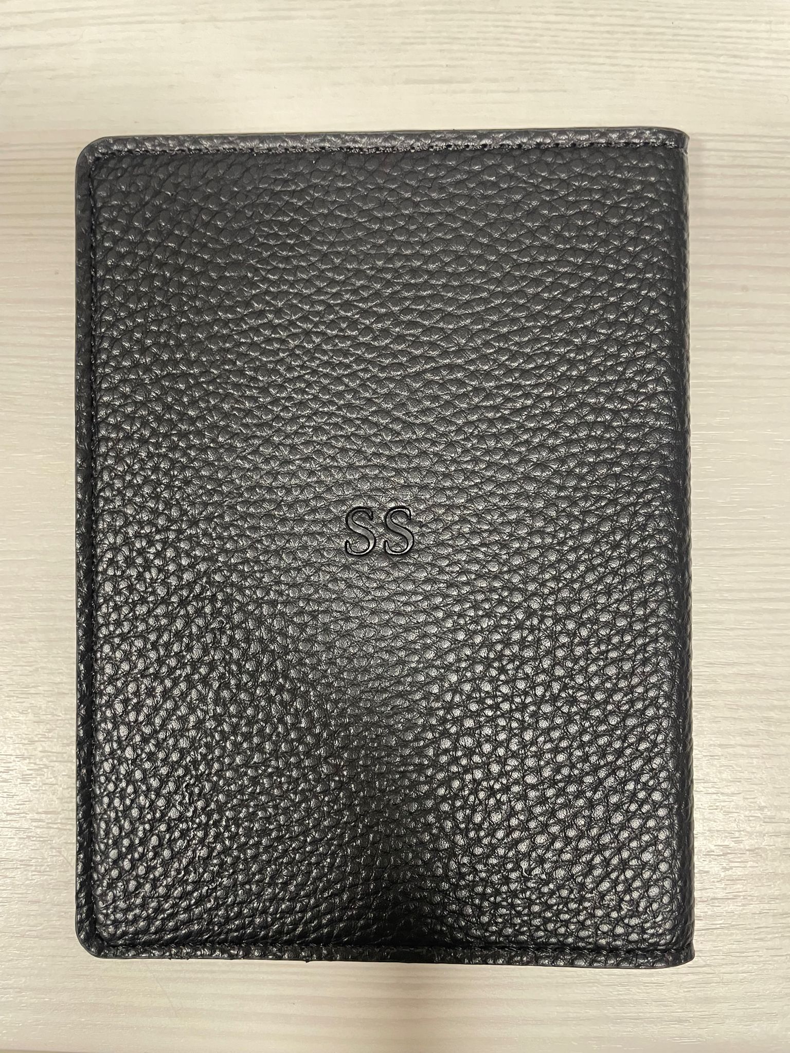 OUTLET - כיסוי לדרכון עם הטבעה ללא צבע SS