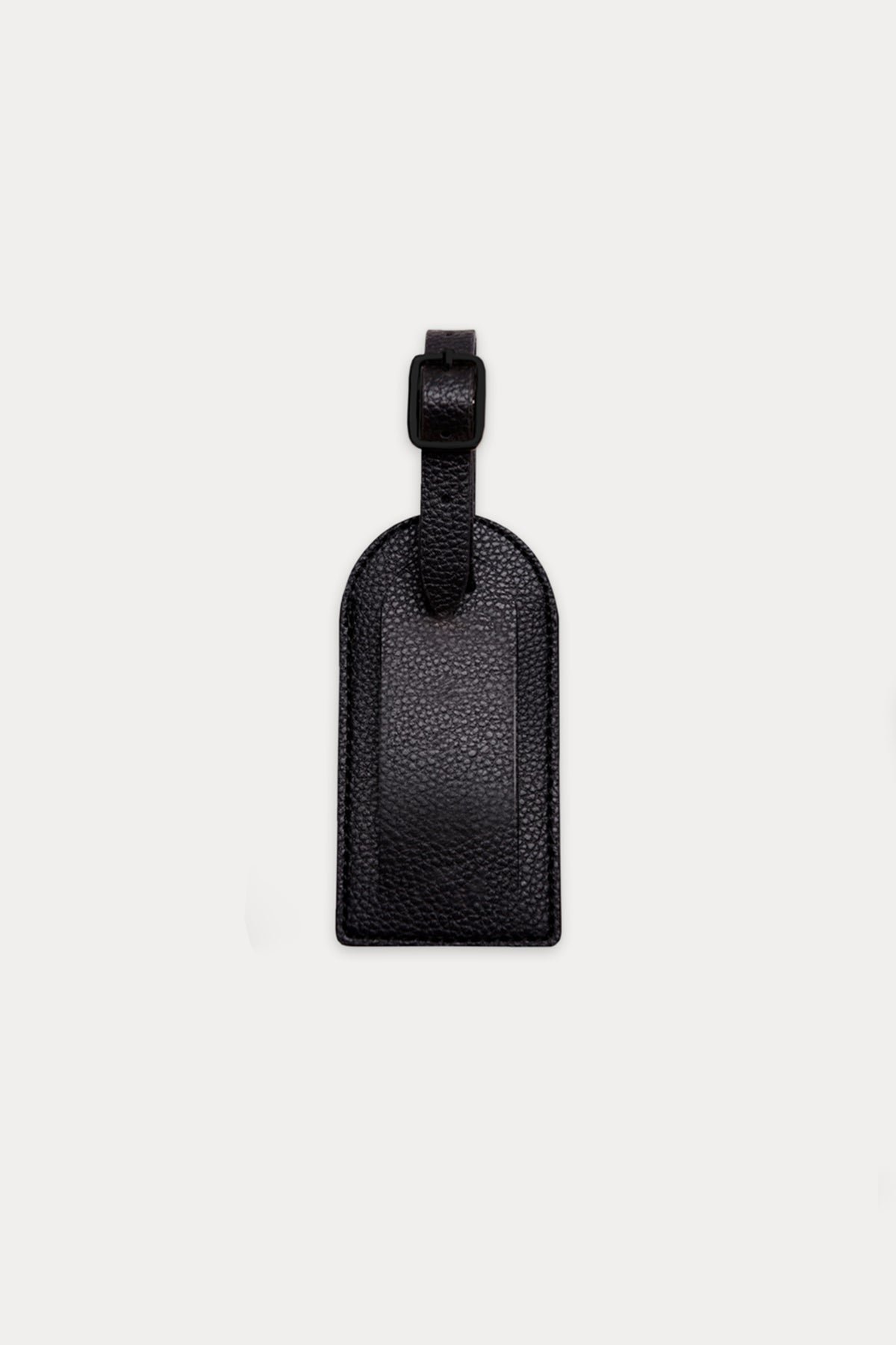 OUTLET - תג למזוודה בגוון שחור עם הטבעת כסף H.O