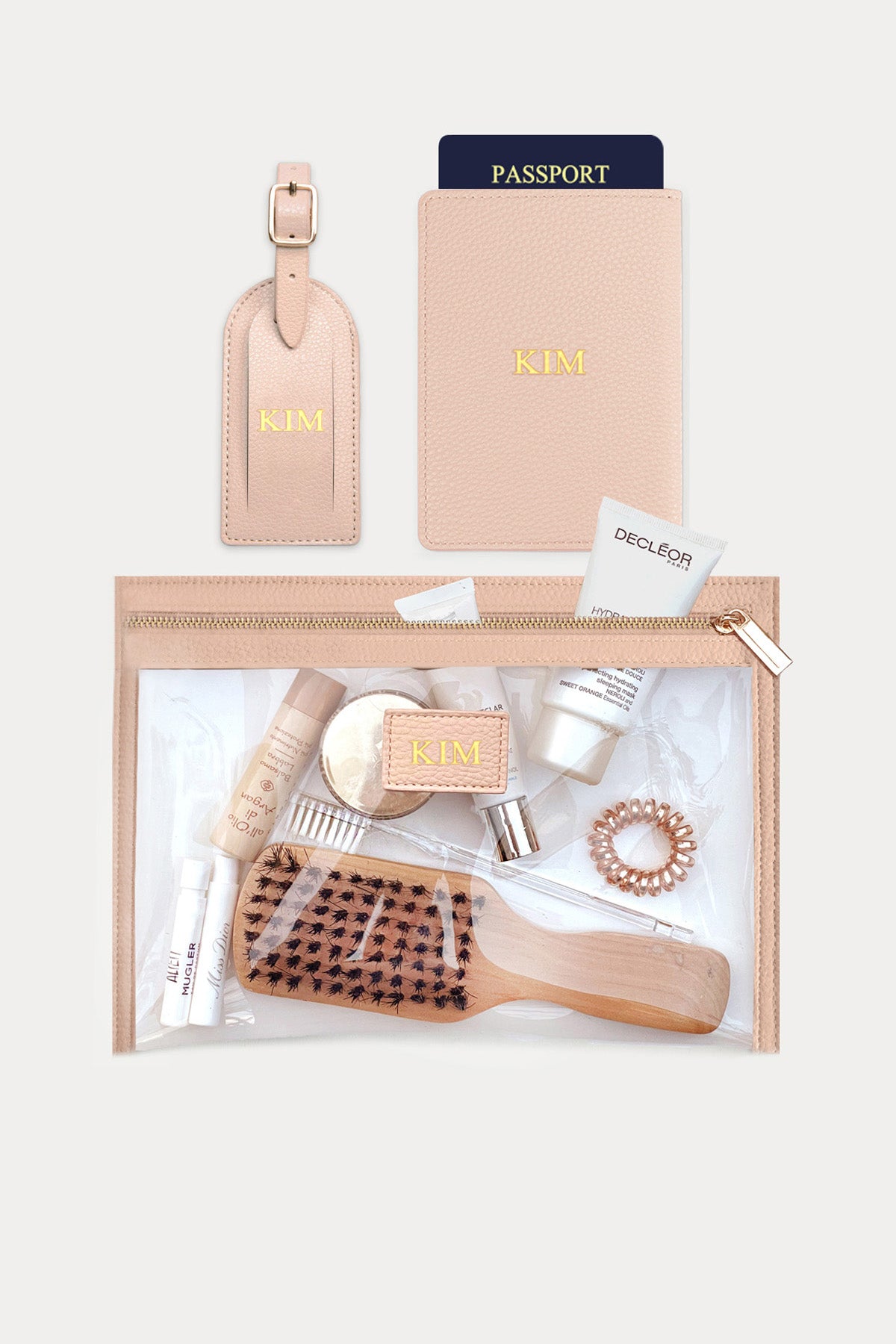 מארז מתנה: כיסוי לדרכון + תג מזוודה + תיק רחצה