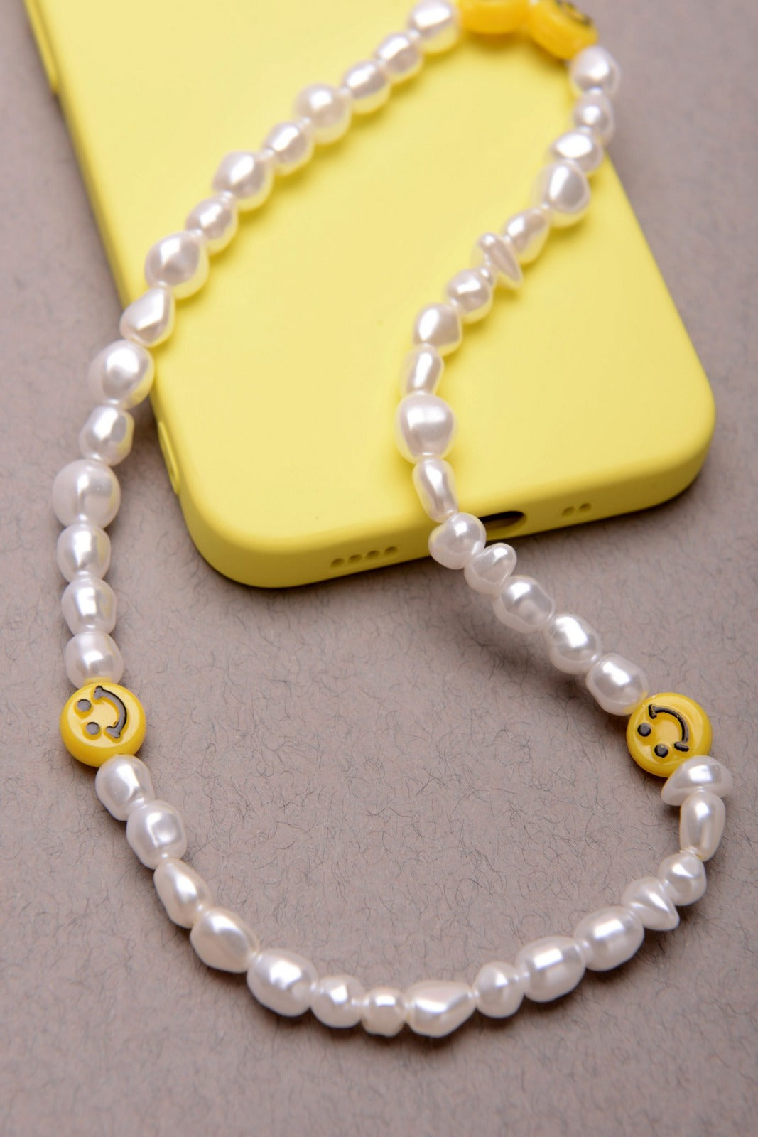 צמיד לטלפון פנינים לולה