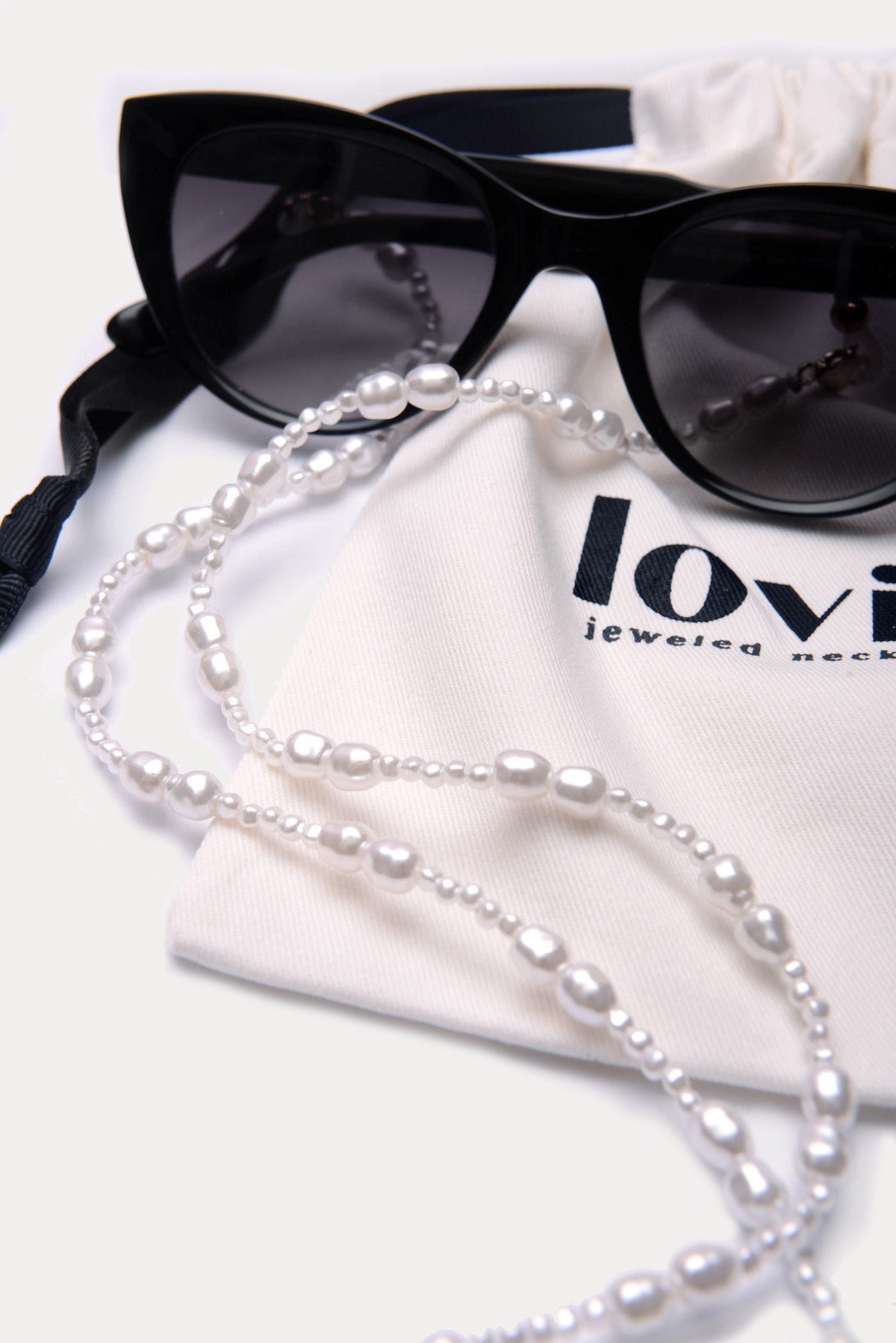 שרשרת למשקפיים פנינים קמיל