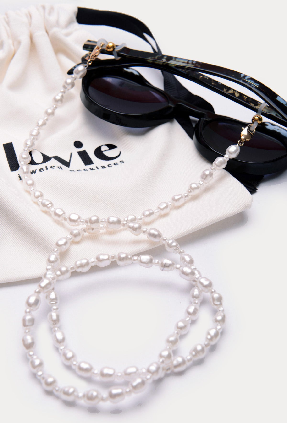 שרשרת למשקפיים פנינים בל