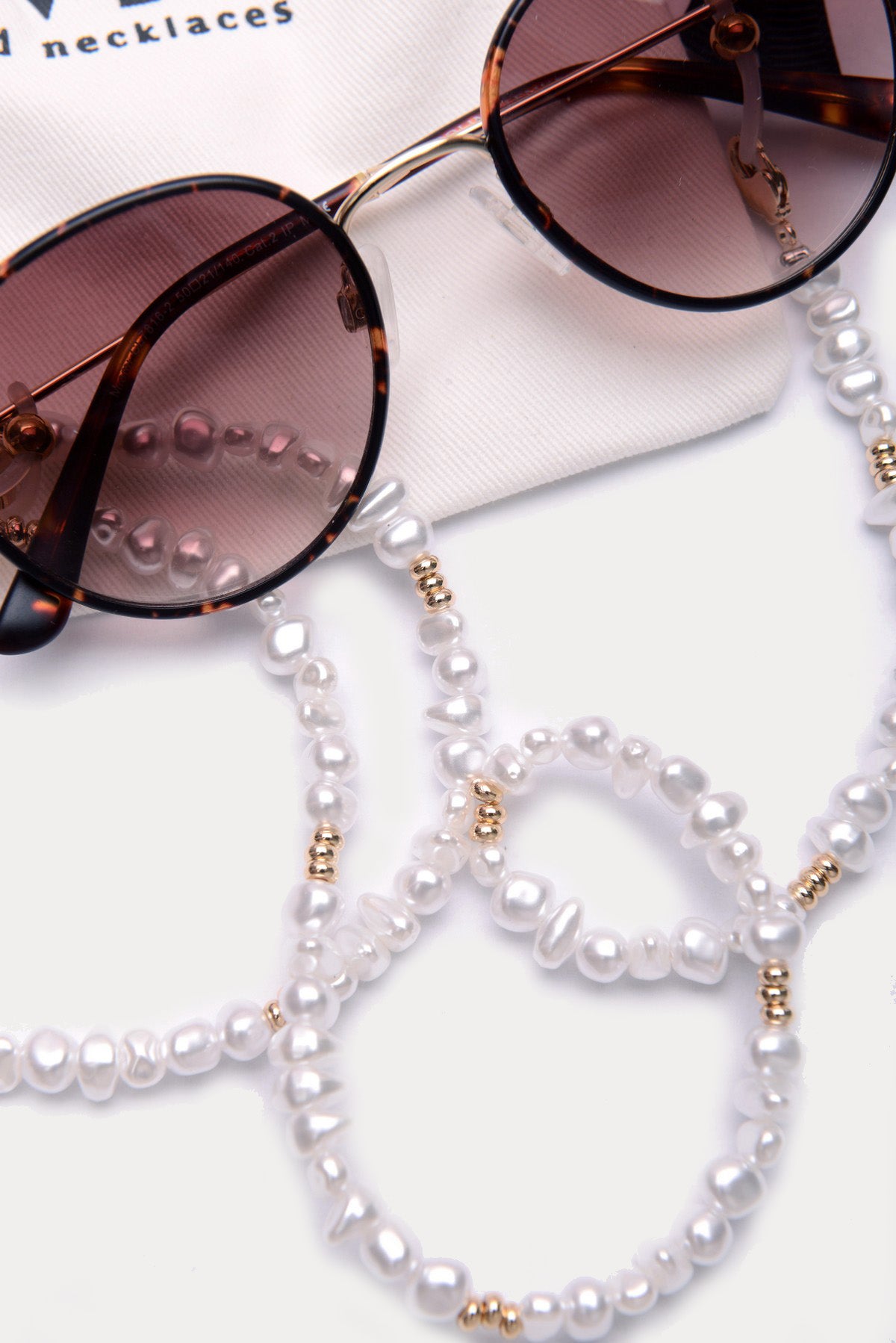 שרשרת למשקפיים פנינים גרייס