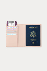 מארז מתנה: כיסוי לדרכון + תג מזוודה + מטען נייד